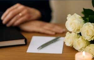 Personlig begravelsestjeneste i Randers med fokus på respekt og varme.