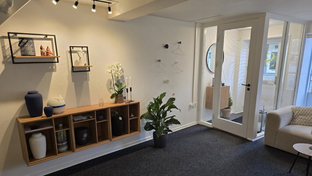 Hvad skal der ske, når en af dine kære dør? - Samtalerum hos Stofsky Begravelse, hvor pårørende får overblik